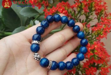 Trang Sức Phong Thủy Cho Người Mệnh Thủy: Bí Quyết Thu Hút Tài Lộc