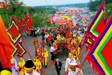 Khám Phá Sức Hút Của Lễ Hội Đền Hùng