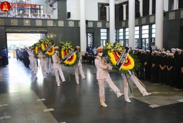 Mai Táng và Chế Độ Hôn Nhân