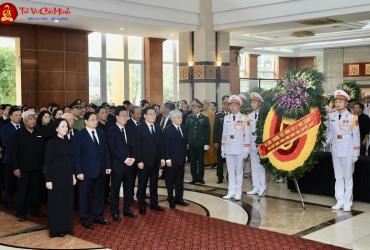 Phong Hiệu Và Truy Điệu: Nghệ Thuật Tôn Vinh Người Khuất