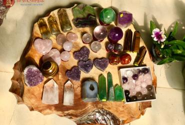 Đá Phong Thủy Cho 12 Con Giáp – Chọn Đúng Đá, Hút Tài Lộc Ngay Hôm Nay!