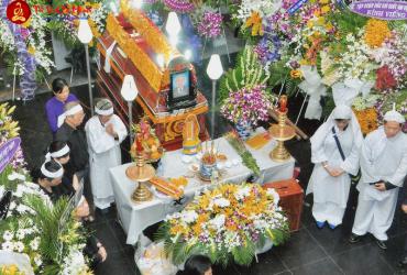 Tập Tục Mai Táng Và Sự Giao Lưu Văn Hóa Dân Tộc