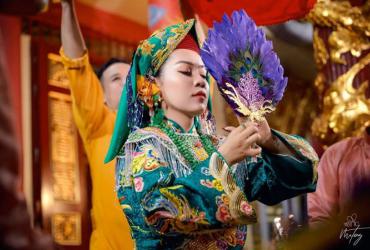 Chầu Nhị Thượng Ngàn, Sự Tích Và Đền Thờ