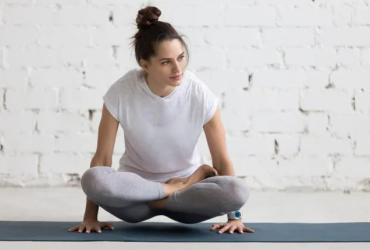 Các Tư Thế Yoga Cho Nhân Viên Văn Phòng