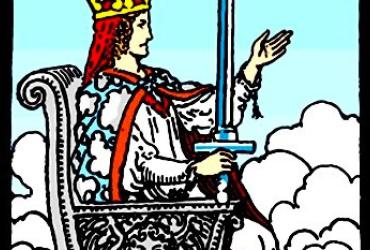 Lá Bài Queen of Swords Tarot: Ý Nghĩa Tình Yêu, Sức Khỏe, Công Việc
