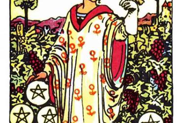 Lá Bài Nine of Pentacles Tarot: Ý Nghĩa Tình Yêu, Sức Khỏe & Công Việc