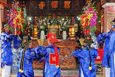 Xem Ngày Tốt Tế Lễ: Cách Chọn Ngày Lành Để Tế Lễ Đem Lại May Mắn và Bình An