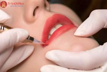 Xem Ngày Tốt Để Xăm Môi Giúp Hút Tài Lộc Và Tăng Vận May!