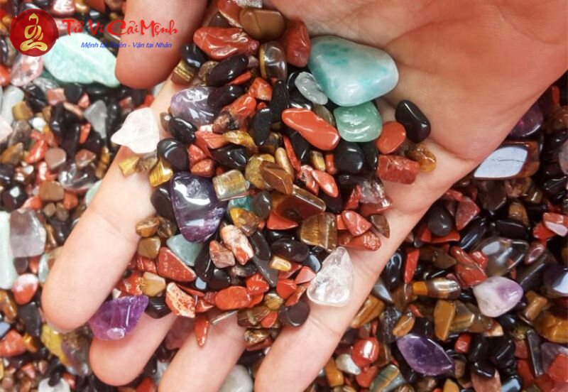Đá Phong Thủy Cho Người Tuổi Tỵ: Kích Hoạt Tài Lộc Và Cân Bằng Năng Lượng