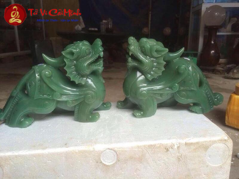 Vật Phẩm Phong Thủy Cho Người Tuổi Tuất – Bí Quyết Thu Hút Tài Lộc
