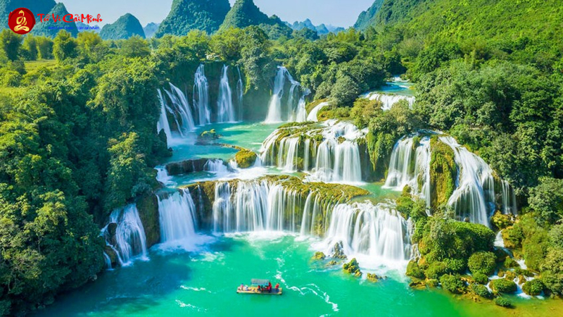 Bàn Riêng Về Cát Hung Của Hình Thế Nước Chảy: Nghệ Thuật Đọc Vận May Qua Dòng Nước