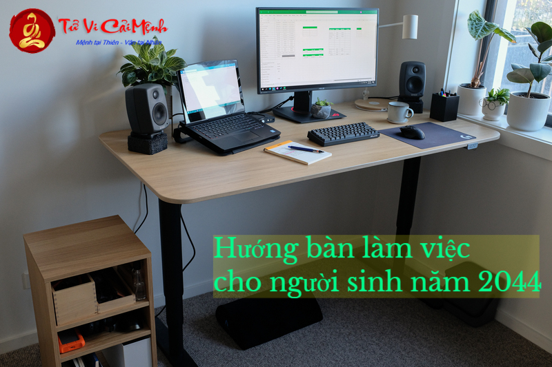 Bí Mật Hướng Bàn Làm Việc Hút Tài Lộc Cho Người Sinh Năm 2044!