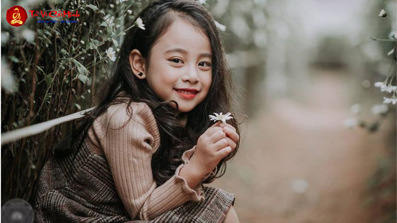 Đặt Tên Con Gái Mệnh Thổ - Bí Quyết Chọn Tên Hợp Mệnh