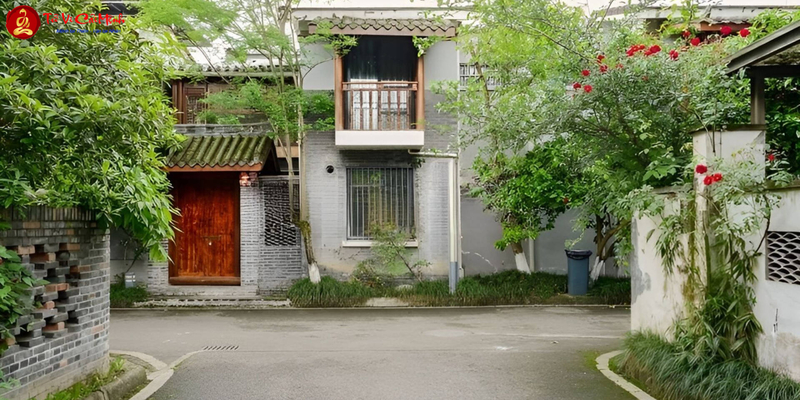Hóa Giải Phong Thủy Đường Đâm Thẳng Vào Nhà: Phương Pháp Hiệu Quả Tránh Sát Khí