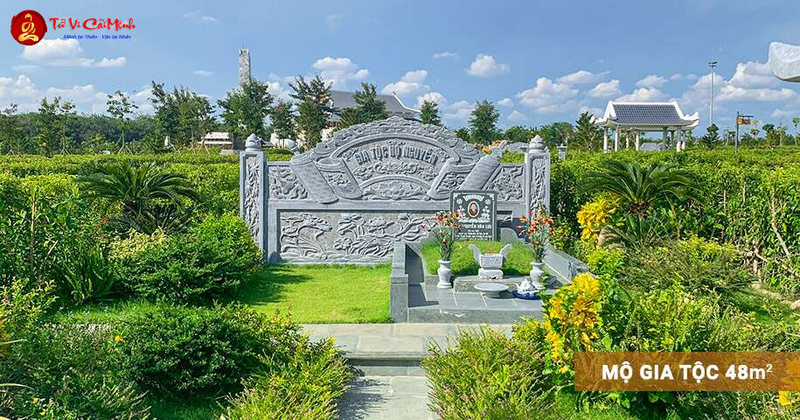 Mộ Táng Gia Tộc