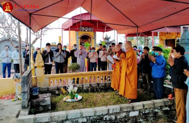 Mộ Táng Và Phật Giáo: Ảnh Hưởng Sâu Sắc Đến Văn Hóa Tang Lễ Á Đông