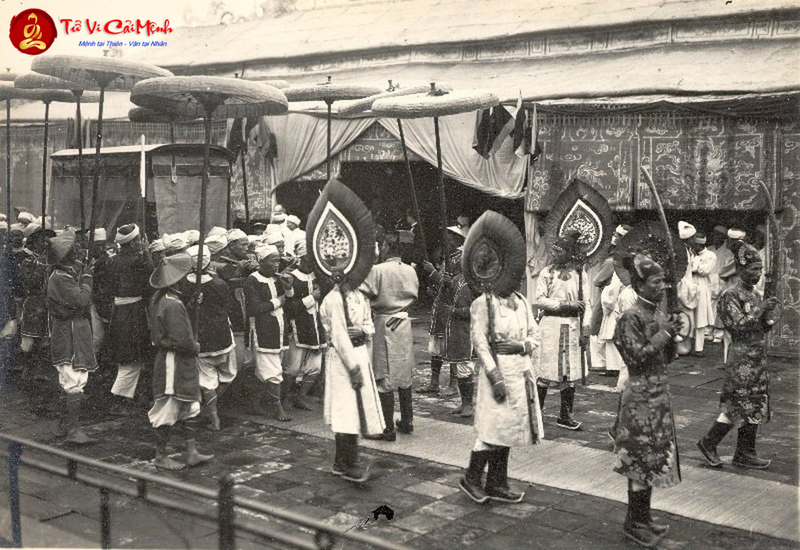 Nghi Lễ Mai Táng Vua: Tìm Hiểu Tập Tục Hoàng Gia Cổ Đại