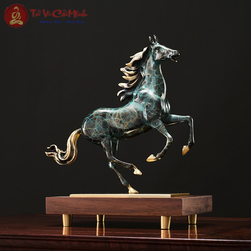 Phong thủy tuổi Ngọ: Đột phá năng lượng, chinh phục thử thách