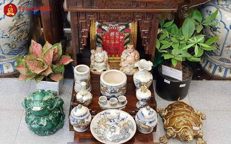 Bàn Thờ Thần Tài Thổ Địa: Cách Bố Trí Chuẩn Phong Thủy Thu Hút Tài Lộc