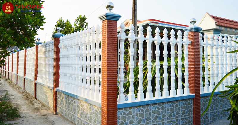 Phong Thủy Hàng Rào: Nguyên Tắc Thiết Kế Hợp Mệnh Cho Lối Vào Nhà