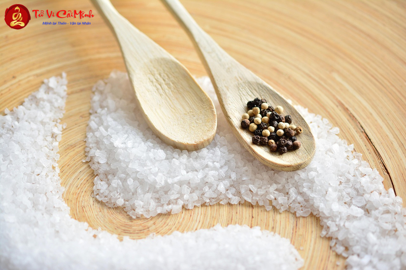 Ý Nghĩa và Công Dụng của Thạch Anh Khói trong Phong Thủy