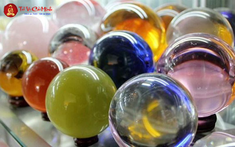 Quả Cầu Phong Thủy: Ý Nghĩa Và Tác Dụng Trong Đời Sống