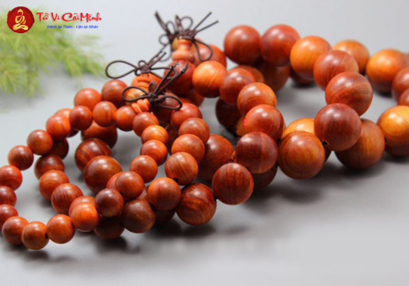 Vòng Tay Phong Thủy Cho Mệnh Mộc: Bí Quyết Chọn Đá Và Cách Sử Dụng Hiệu Quả