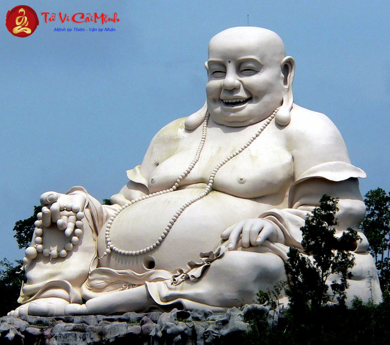 Ý Nghĩa và Tác Dụng của Tượng Phật Di Lặc trong Phong Thủy
