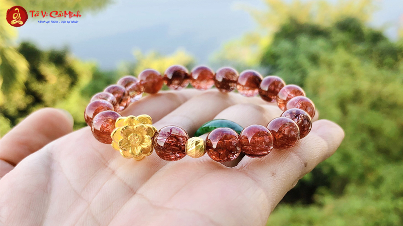 Vòng Tay Đá Thạch Anh: Nguồn Năng Lượng Và Bảo Hộ Phong Thủy