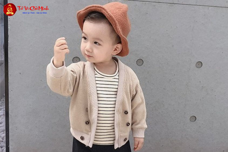 Tên Con Trai Họ Dương: Gợi Ý Tên Hay Và Ý Nghĩa Cho Bé Trai