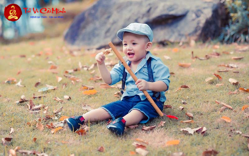 Tên Con Trai Họ Hoàng: Gợi Ý Hay Và Ý Nghĩa Cho Bé Yêu