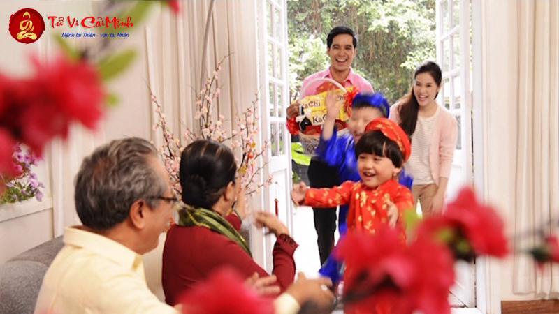 Tuổi Xông Đất Cho Gia Chủ Sinh Năm 1961: Lựa Chọn May Mắn Cho Tân Sửu