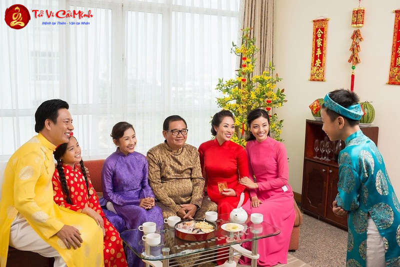 Tuổi Xông Đất Cho Gia Chủ Sinh Năm 1981 (Tân Dậu): Hướng Dẫn Chuyên Sâu