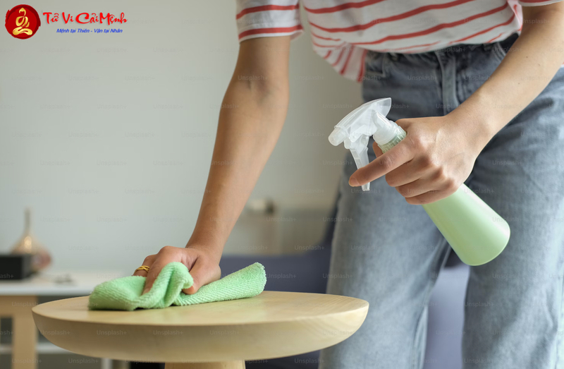 Tuổi Xông Đất Cho Gia Chủ Sinh Năm 1987 (Đinh Mão): Hướng Dẫn Chọn Người Thành Công