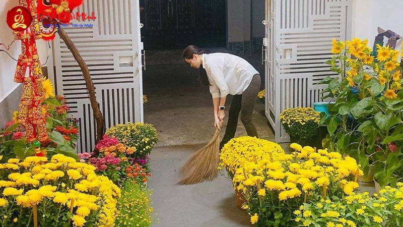 Tuổi Xông Đất Cho Gia Chủ Sinh Năm 1998 (Mậu Dần): Hướng Dẫn Mệnh Thổ