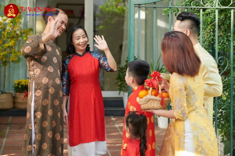 Xông Đất Gia Chủ Tuổi Mùi: Hướng Dẫn Chọn Người Hợp Tuổi Theo Phong Thủy