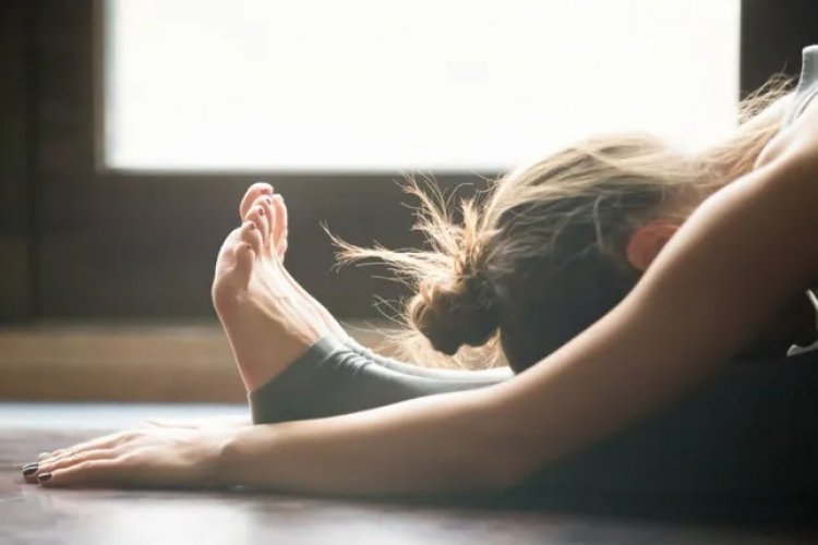 Tư Thế Yoga Cho Đôi Chân Khỏe Mạnh, Hạnh Phúc