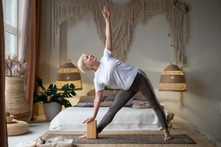 Các Bài Tập Yoga Dễ Dàng Cho Người Cao Tuổi